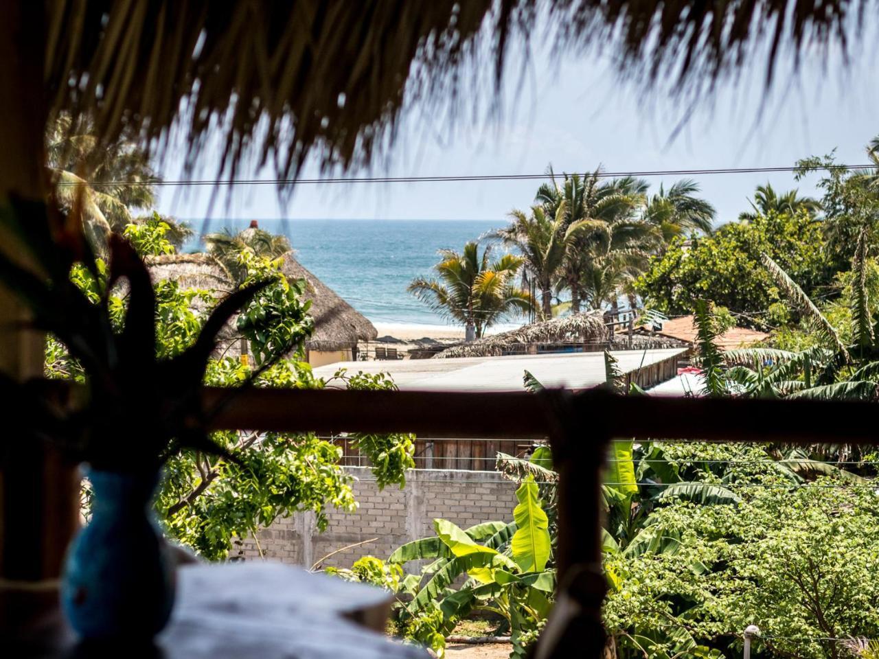 Experiencia Surf Camp Hostel Brisas de Zicatela Exterior photo