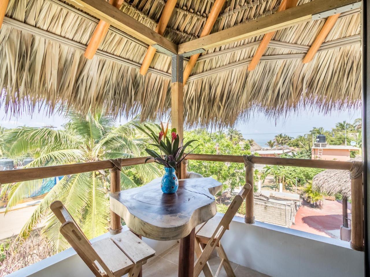 Experiencia Surf Camp Hostel Brisas de Zicatela Exterior photo