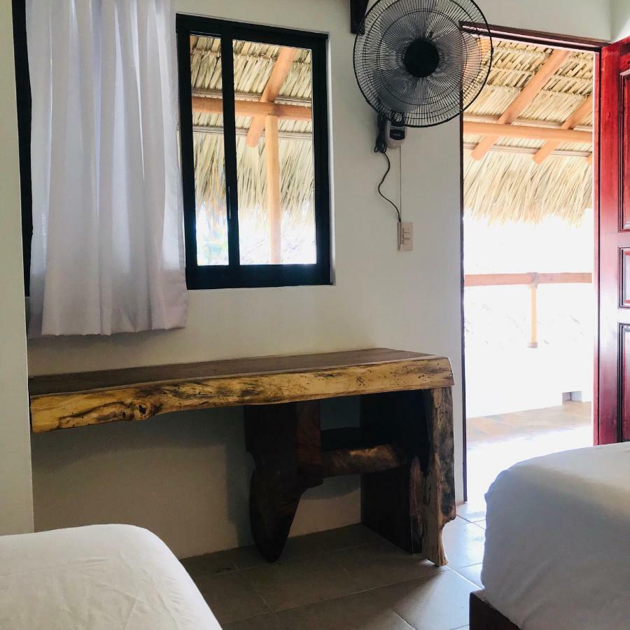 Experiencia Surf Camp Hostel Brisas de Zicatela Exterior photo