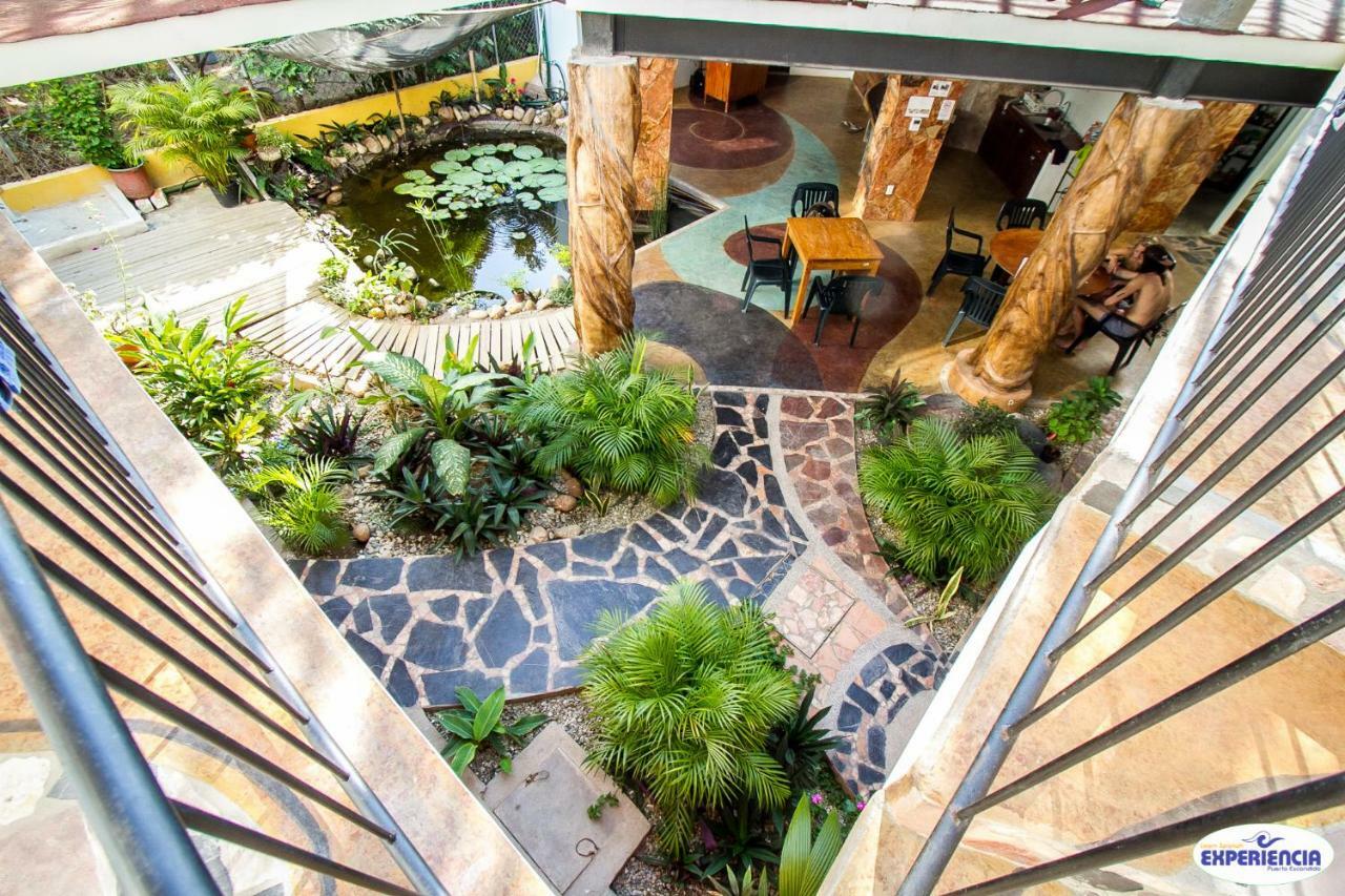 Experiencia Surf Camp Hostel Brisas de Zicatela Exterior photo